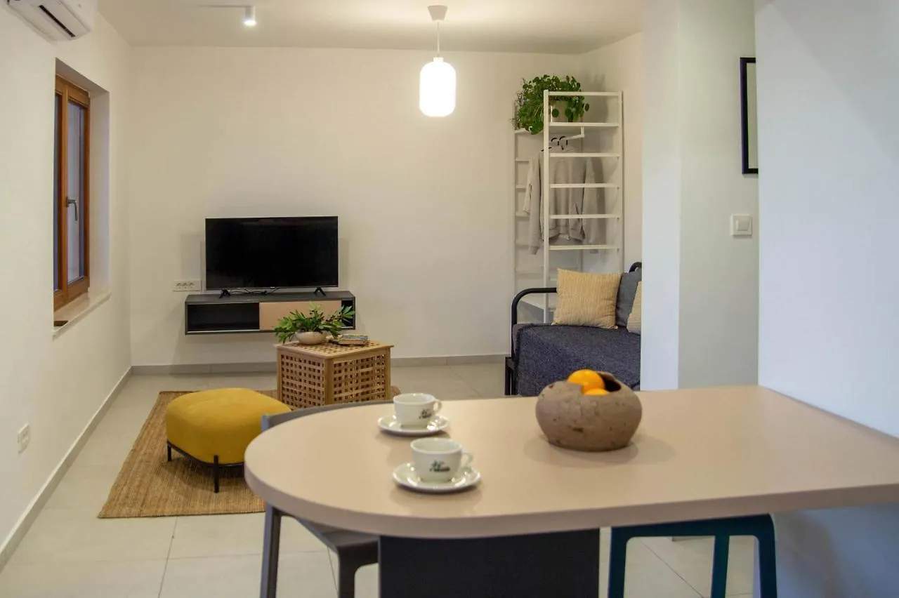 Casa Dubi. Kvarner Selce Croazia